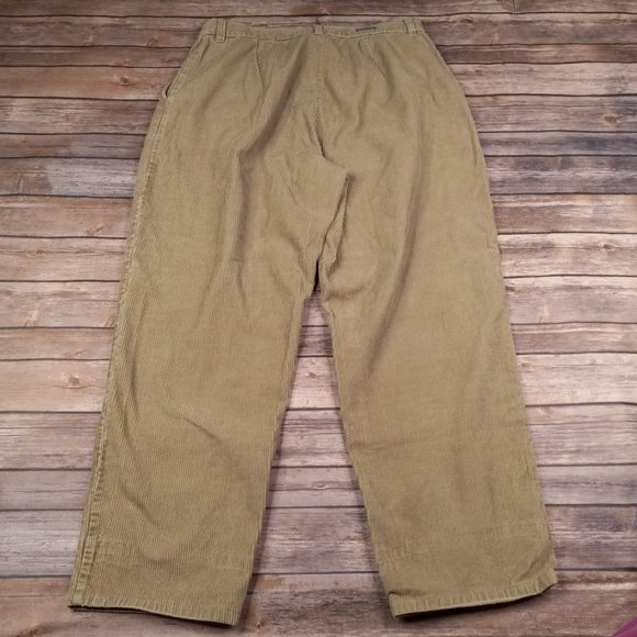 Woolrich Size 14 Khaki Corduroy Cropped Pants High Rise - Picture 7 of 8